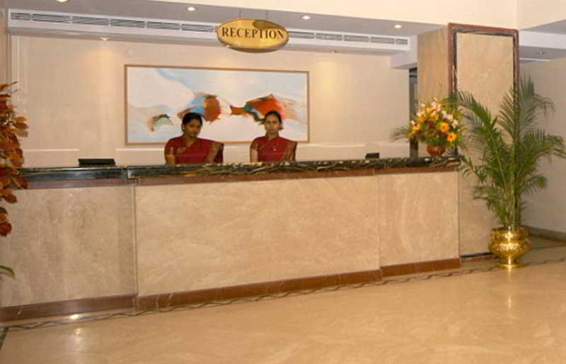Aj International Hotel Bangalore Exterior foto